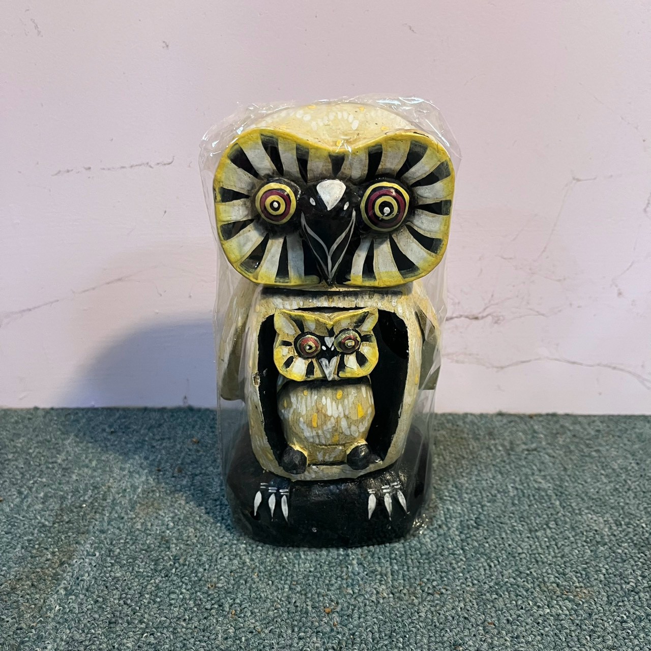 Decorative wooden owl and owlet 木雕貓頭鷹親子擺飾